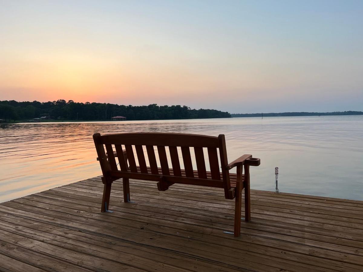 Lakefront Oasis With Private Boat Dock On Lake Palestine Coffee City エクステリア 写真